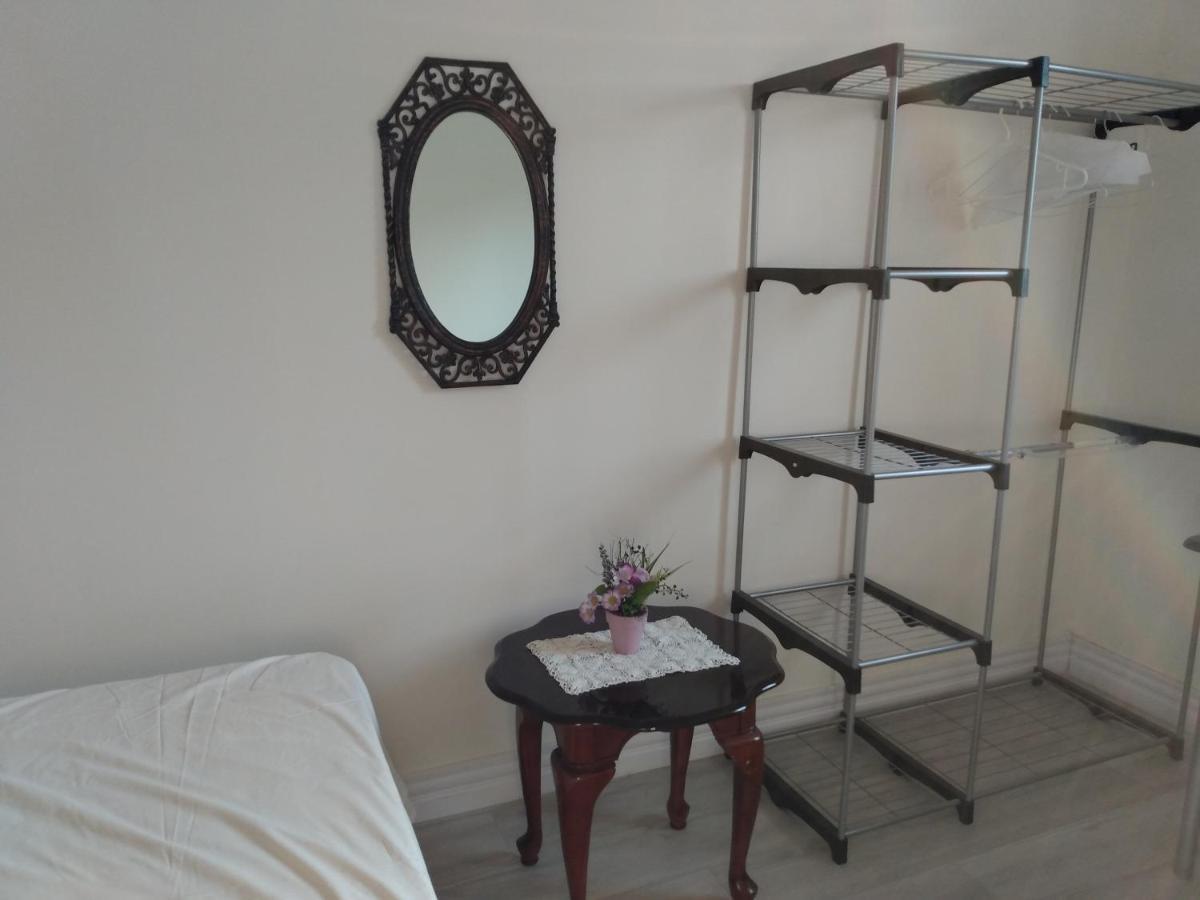 أمهرست Healing Touch Holistic Living Space الغرفة الصورة